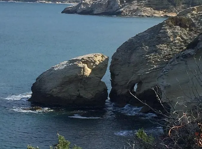 Mobile U Sole Marinu 3* Patrimonio